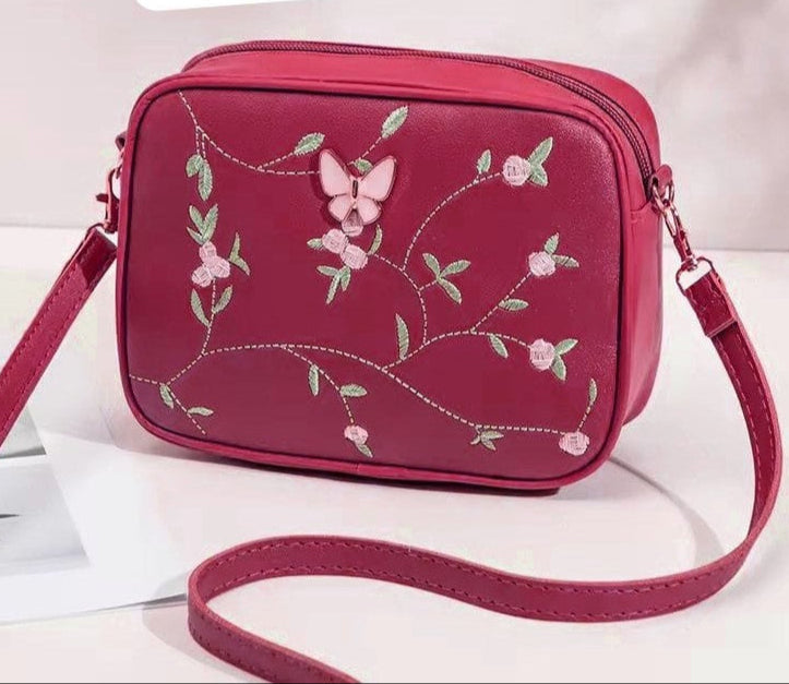 Trendy Shoulder Bags β Premium Build Sleek Look