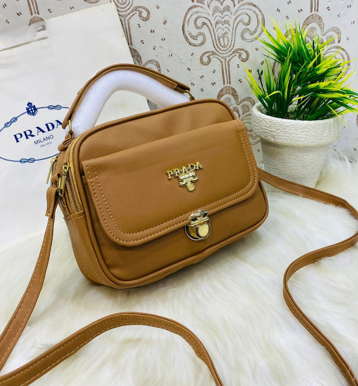 Stylish Mini Shoulder Bag – Premium Finish with Multiple Pockets
