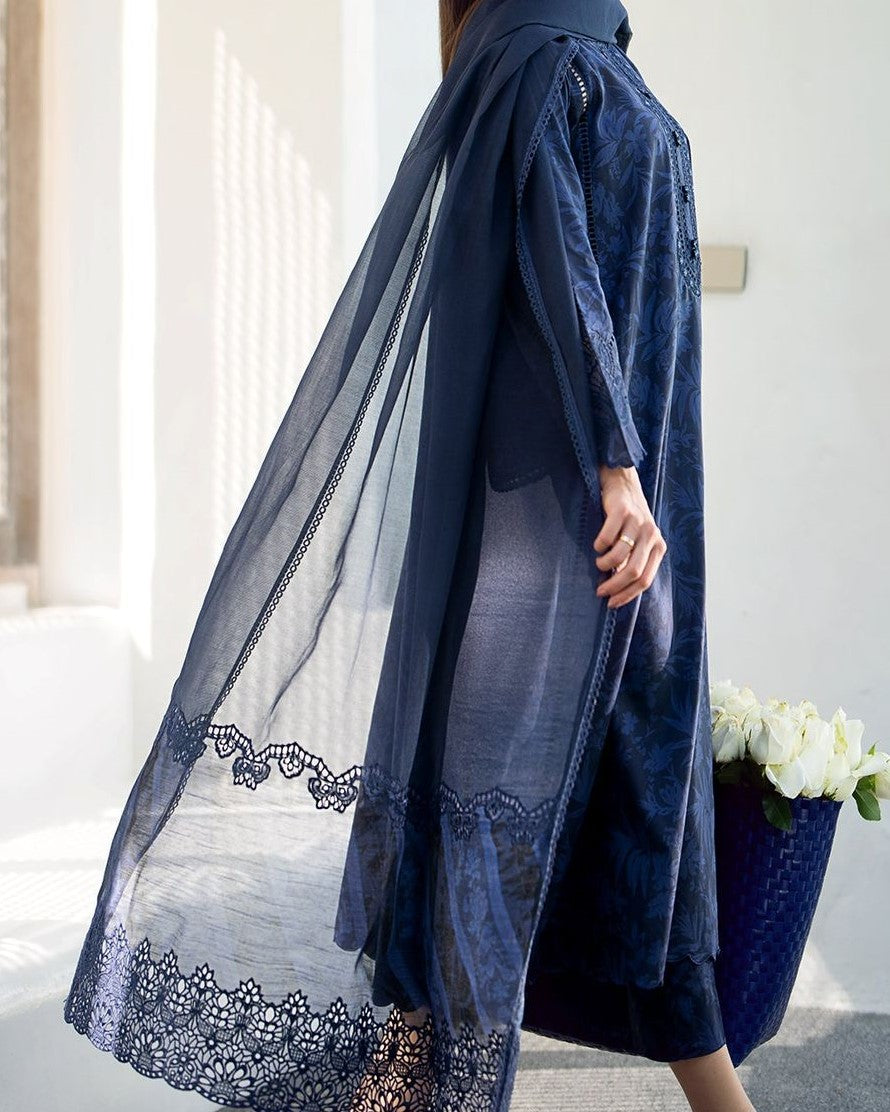 3PC Luxury Lawn Suit – Summer Collection 2025