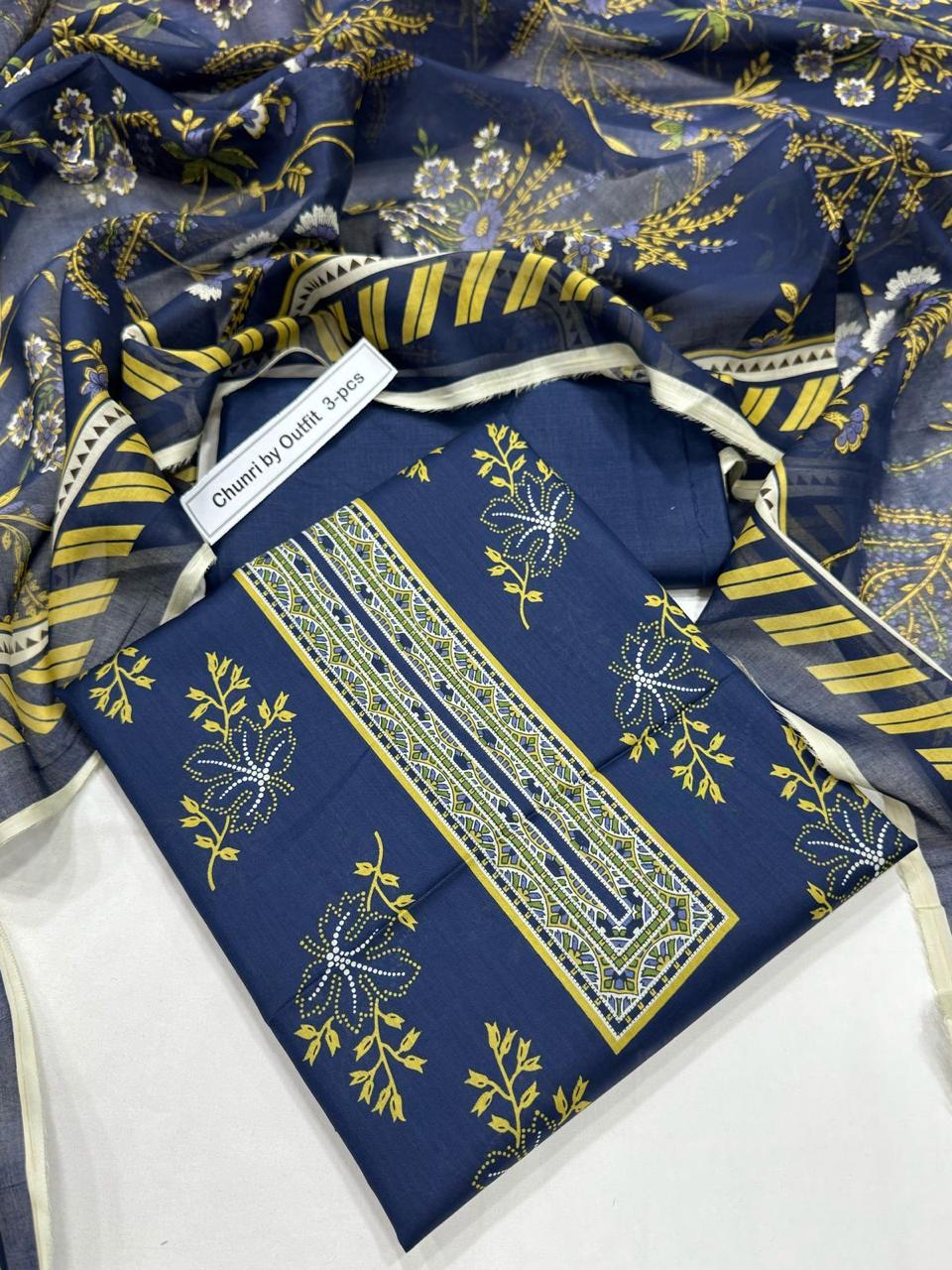 Premium 3PC Lawn Suit – 2025 Summer Collection