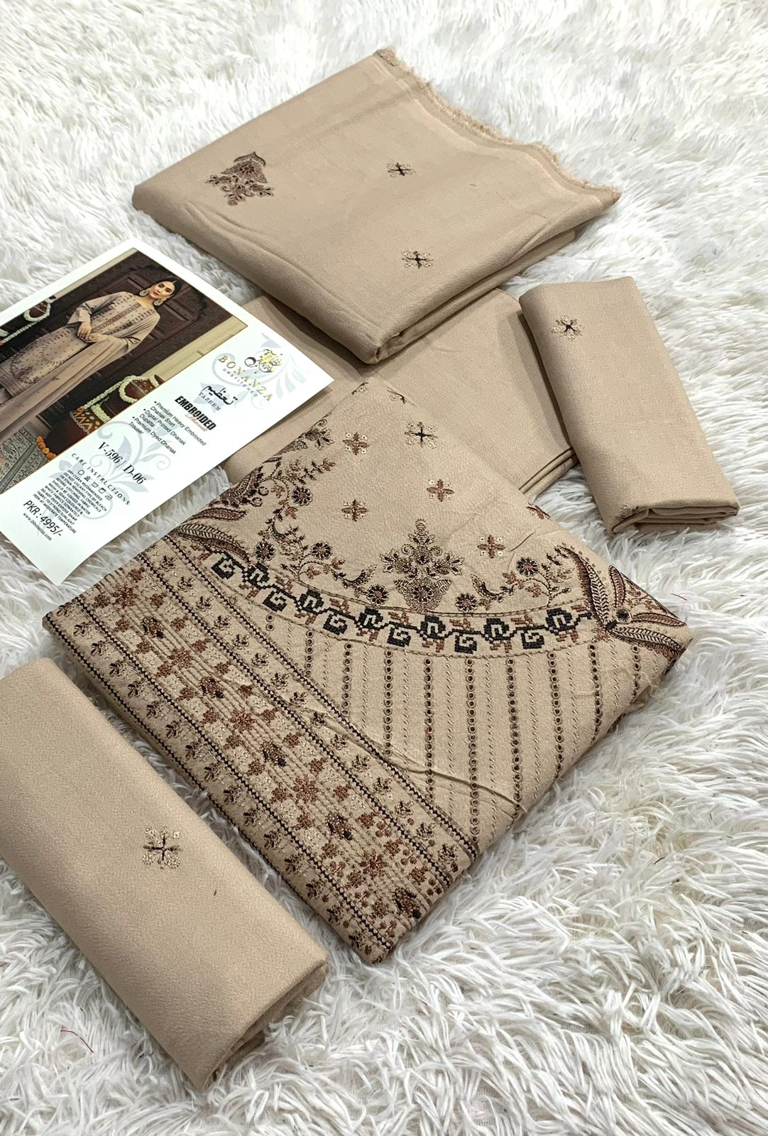 Luxury 3-piece Dhanak Marina embroidered suit with dupatta and trouser – winter outfit for women in Pakistan