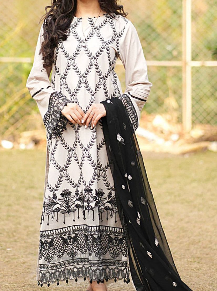 Summer Luxe ’25 – Embroidered 3PC Lawn Set