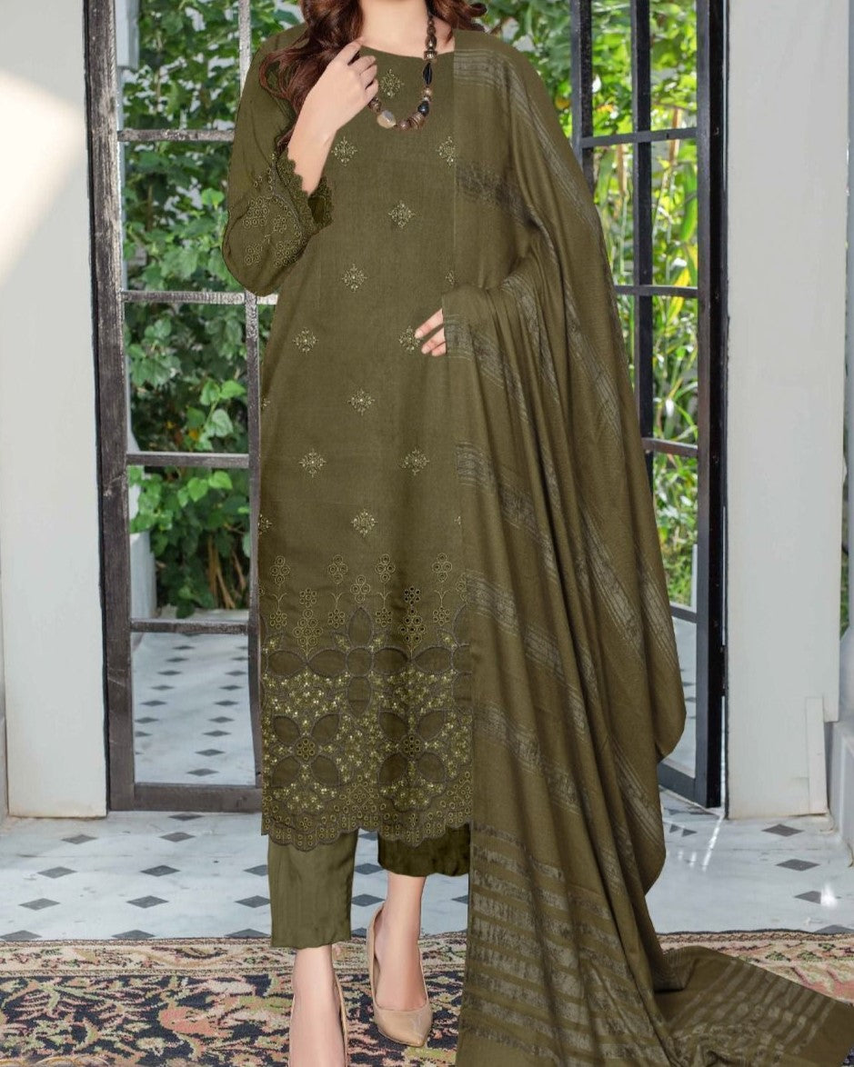 Women’s velvet shawl dhanak suit online
Buy dhanak cutwork dresses in Pakistan