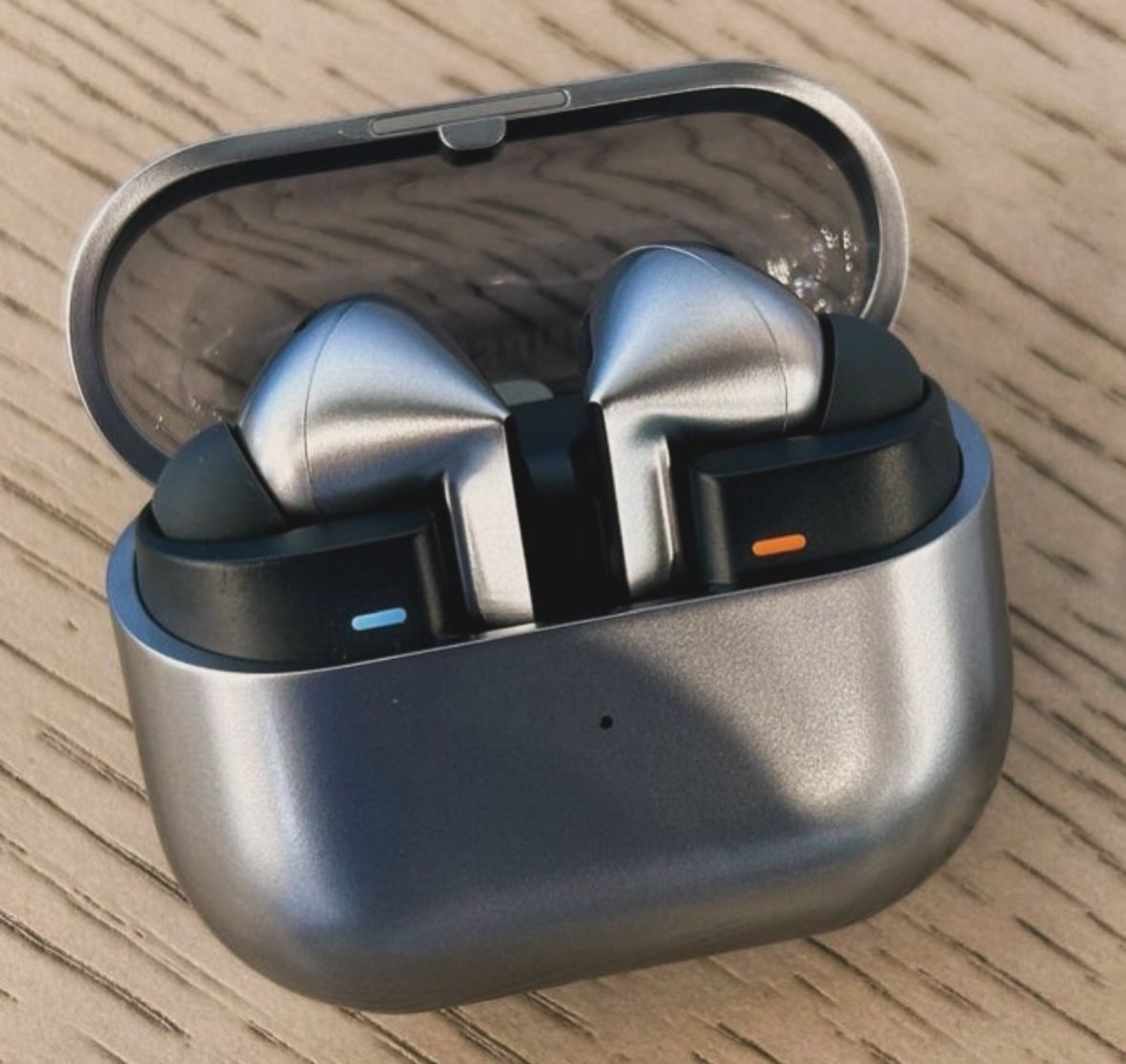 Wireless Buds 3 Pro with high bass, clear mic, fast charging and waterproof design