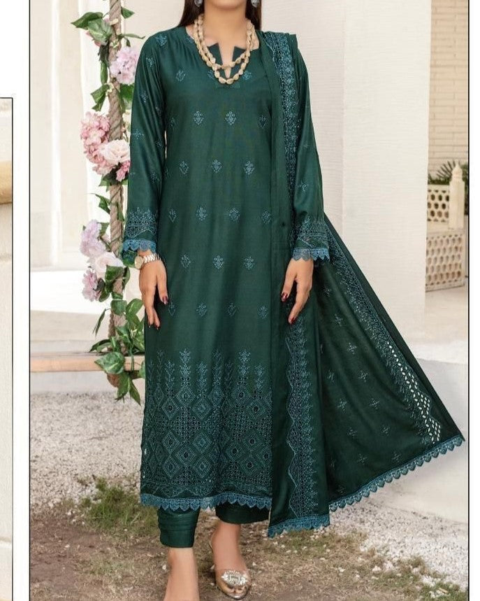Winter Dhanak Collection – Luxury Chikankari 3-Piece Suit