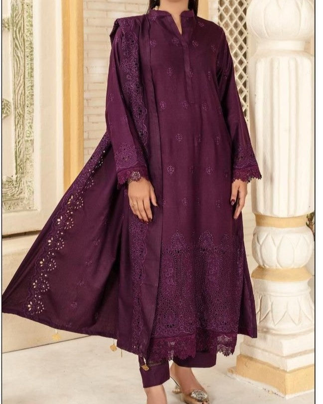 Winter Dhanak Collection – Luxury Chikankari 3-Piece Suit