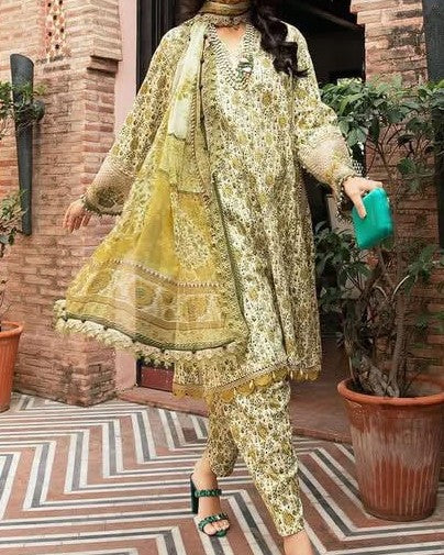 Luxury Lawn Embroidered 3-Piece Set with Chiffon Dupatta