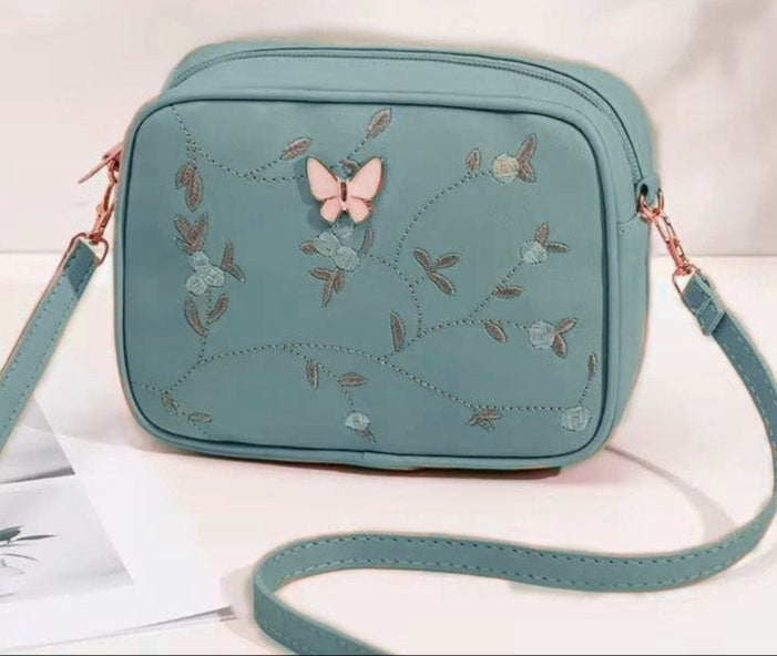 Trendy Shoulder Bags – Premium Build Sleek Look
