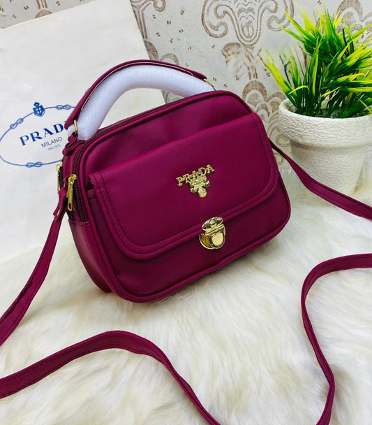 Stylish Mini Shoulder Bag – Premium Finish with Multiple Pockets