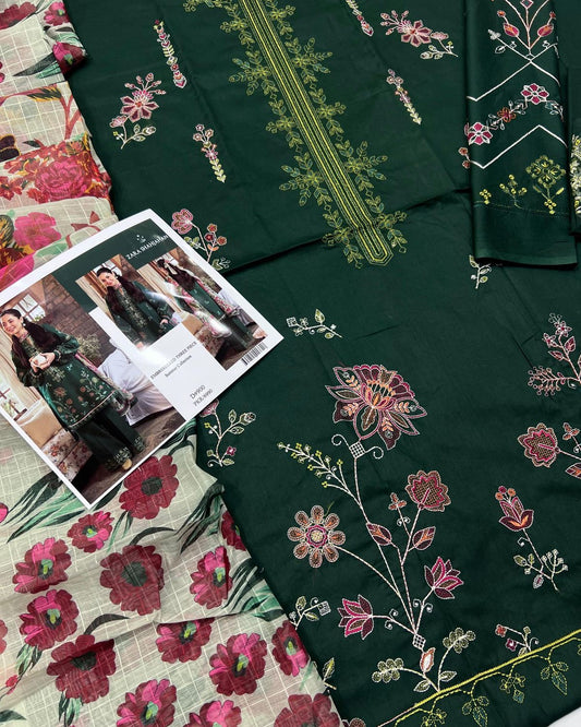 Luxury 3PC Embroidered Lawn Suit – Summer 2025 Edition