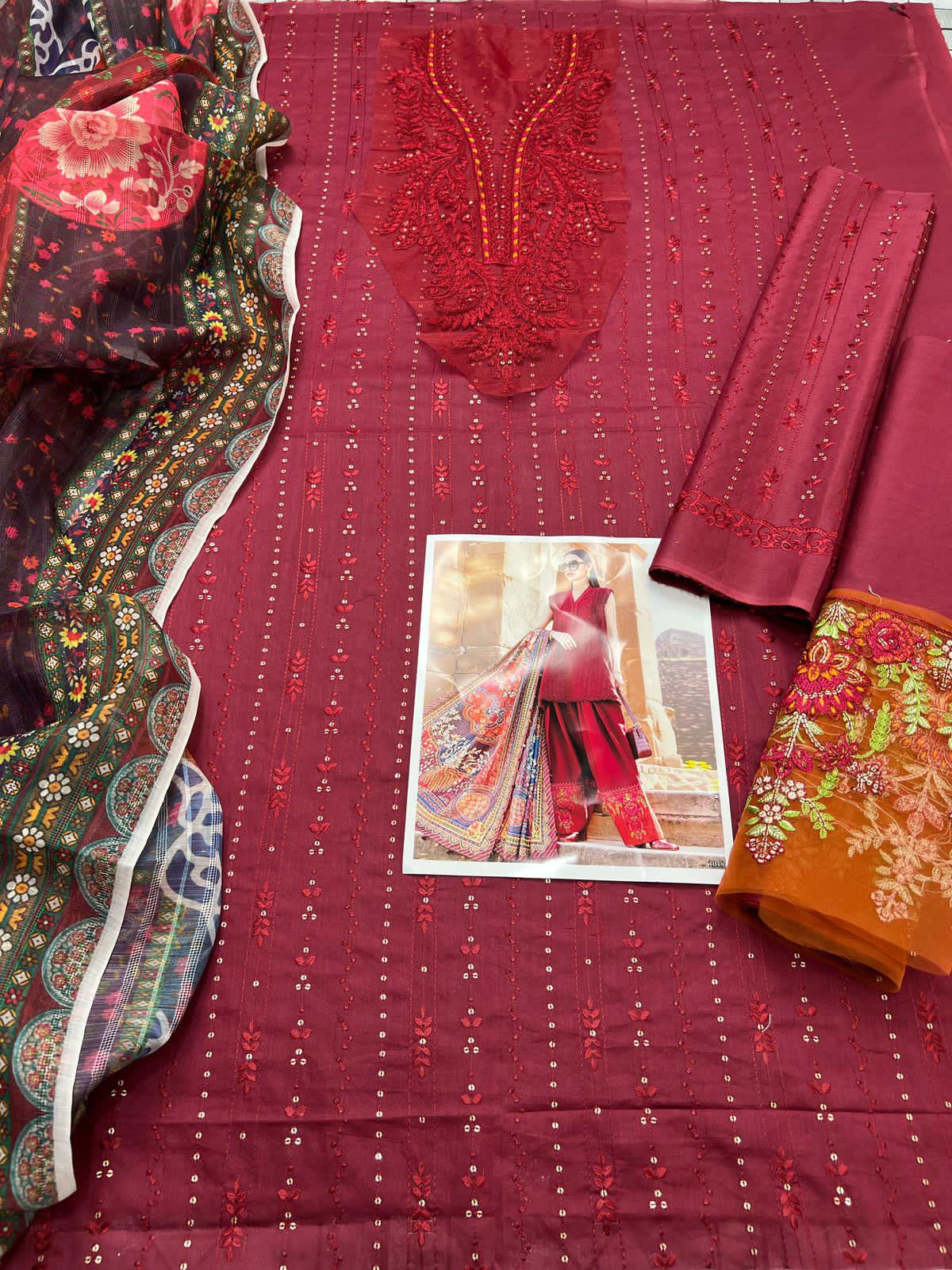 Elegant Bloom – Embroidered Lawn 3-Piece Ensemble