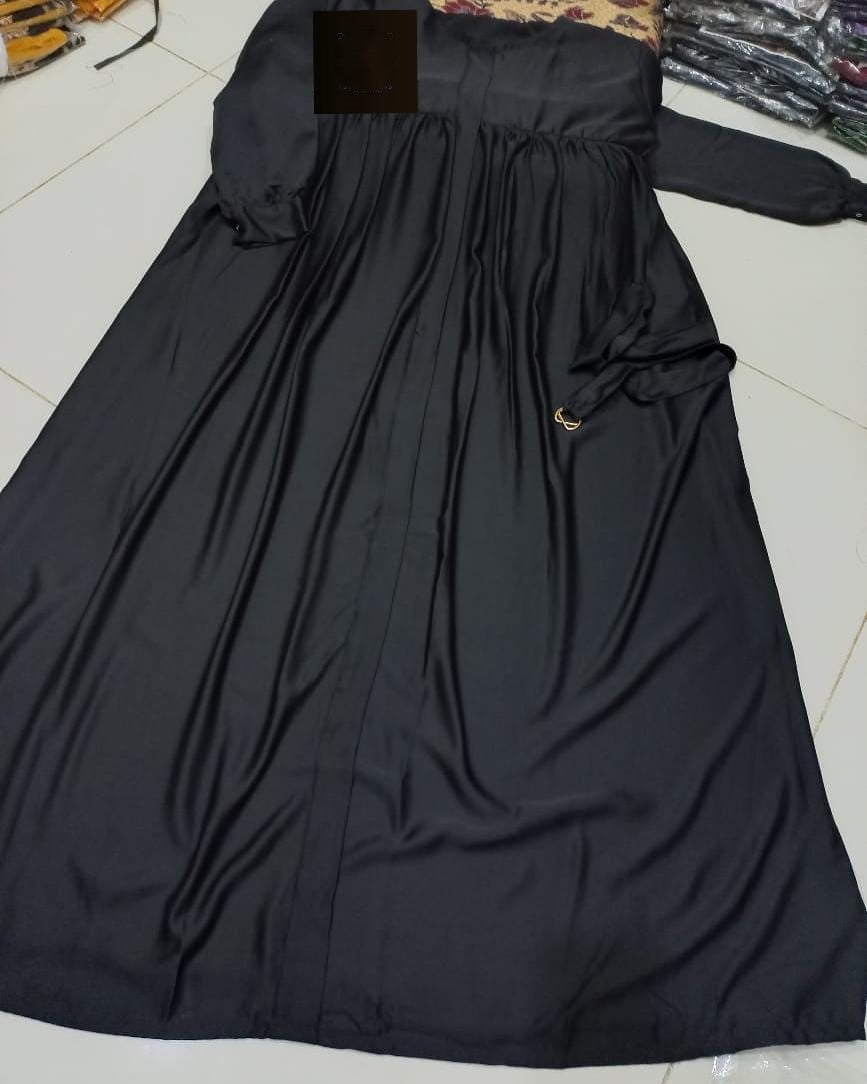 Elegant & Effortless – Front Zip Abaya only with Belt