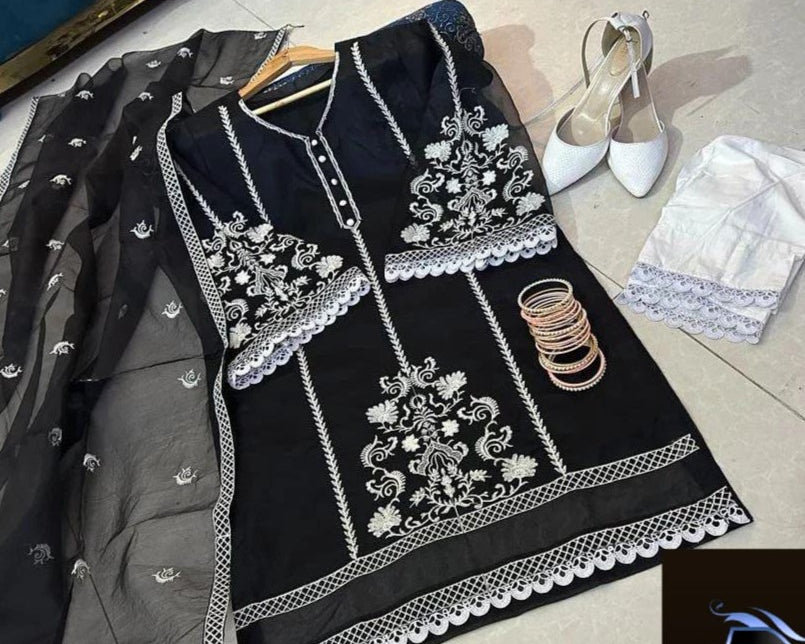 Timeless Elegance – 3PC Embroidered Organza Suit Stitched