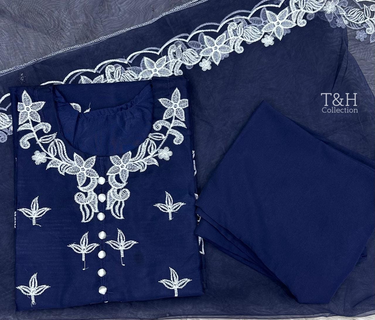 Elegant Organza 3-Piece Suit – Lightweight & Stylish