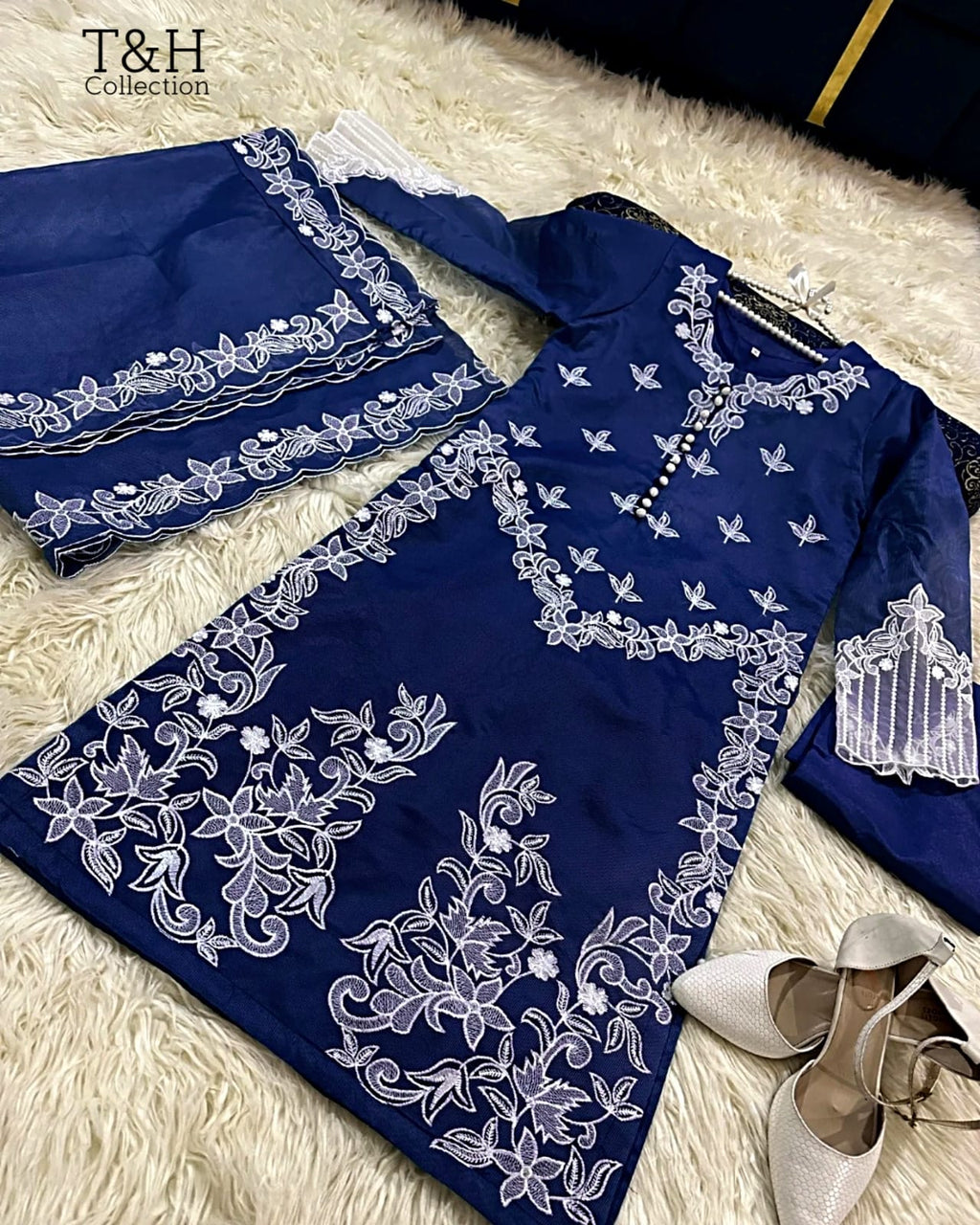Elegant Organza 3-Piece Suit – Lightweight & Stylish