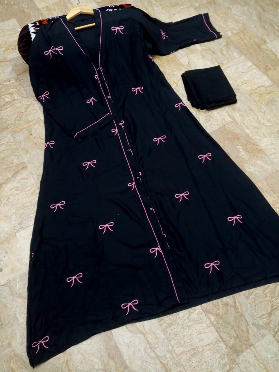 Trending Bow Abaya with Stoller – Grace Meets Style