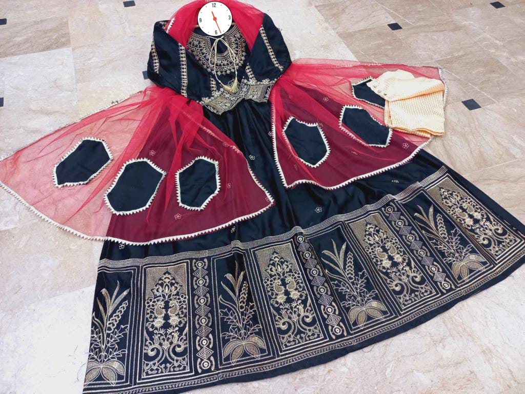 RegalCharm – 3PC Embroidered Maxi Suit Stitched