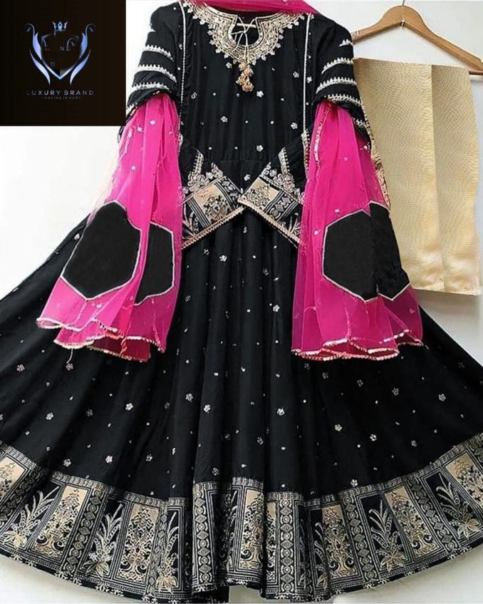 RegalCharm – 3PC Embroidered Maxi Suit Stitched