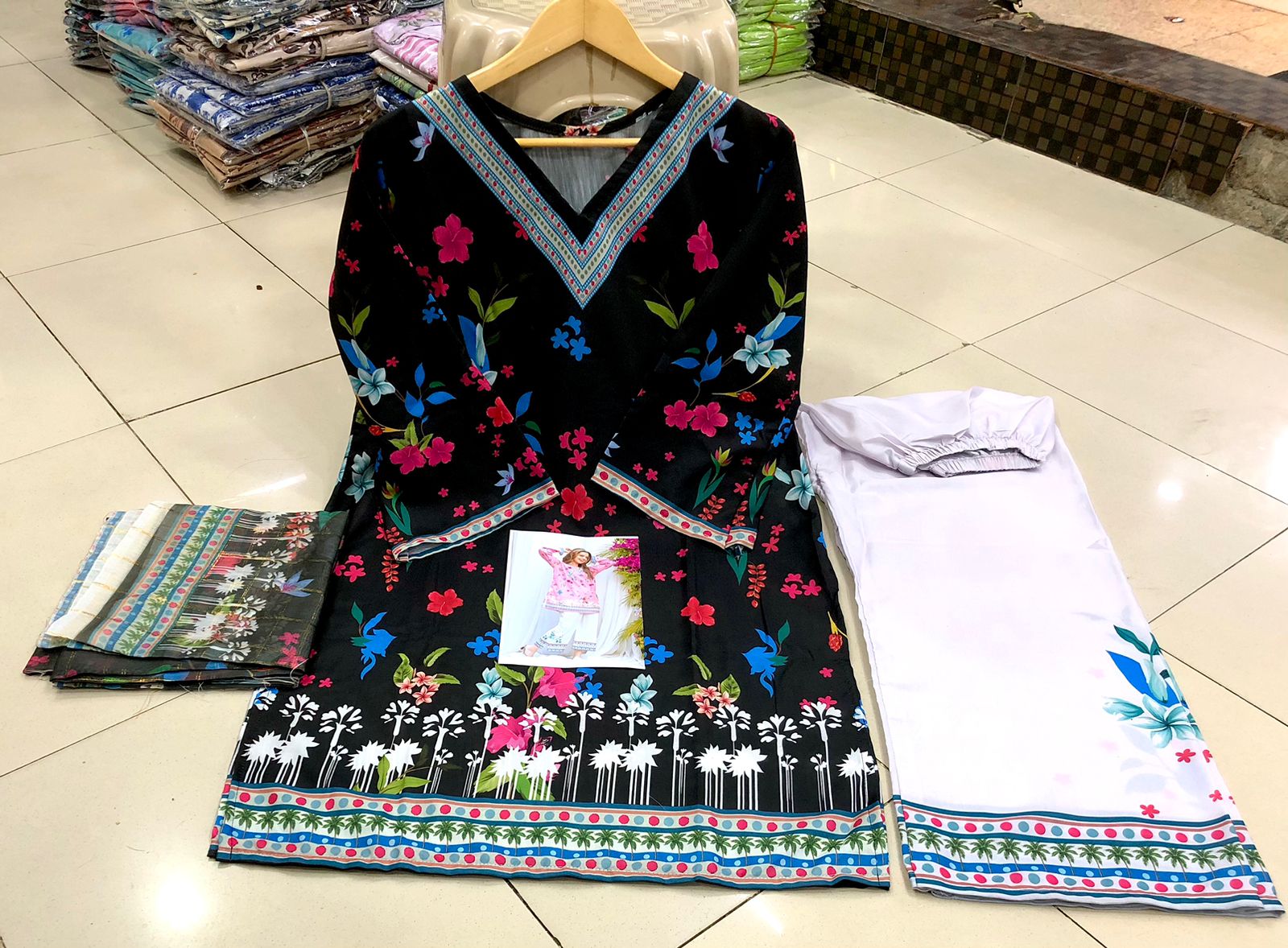 Stitched New Arrival Alert – 3PC Digital Printed Suit