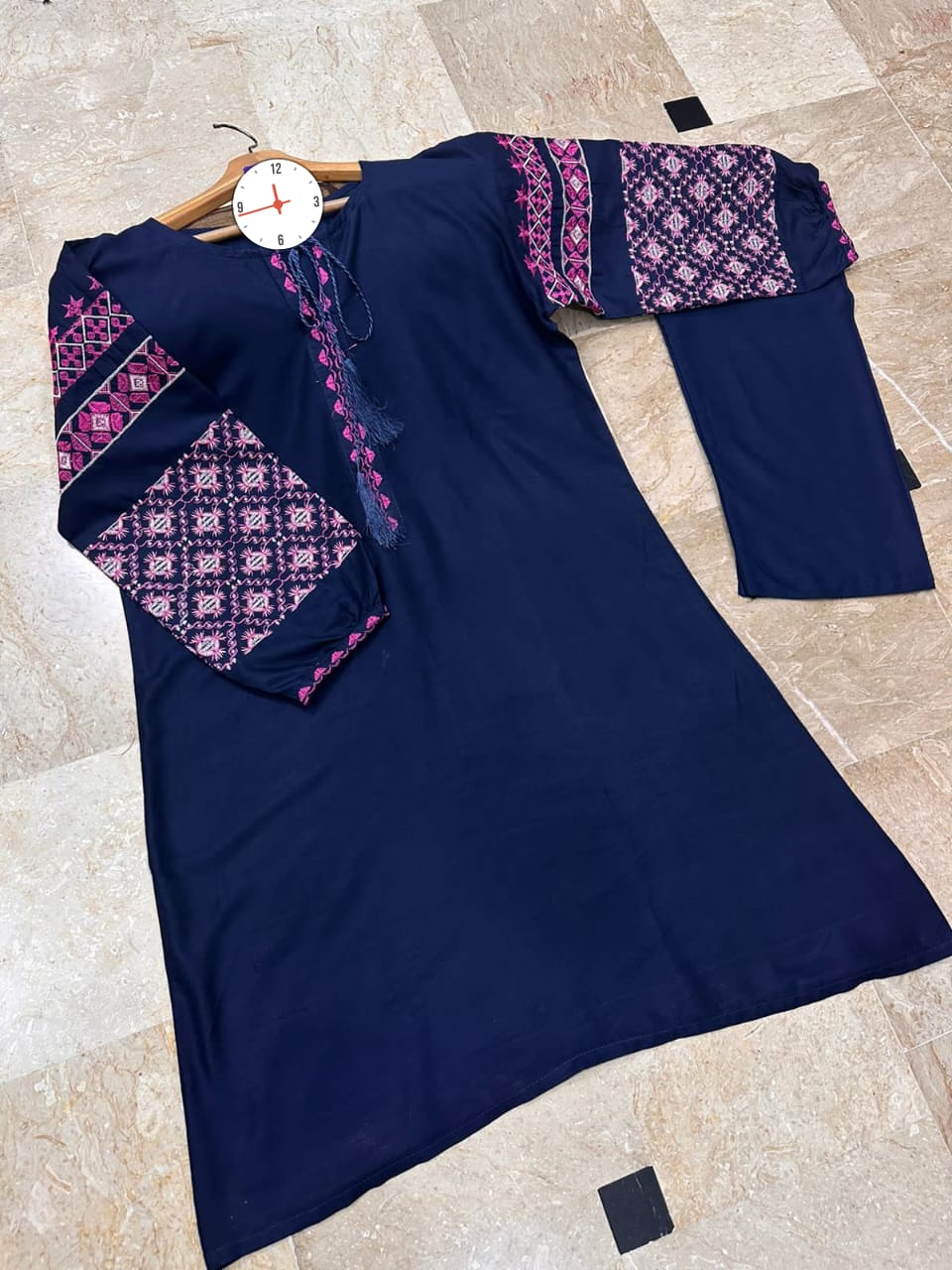 Breezy Elegance – Embroidered Jabla Sleeve 2PC Set Stitched