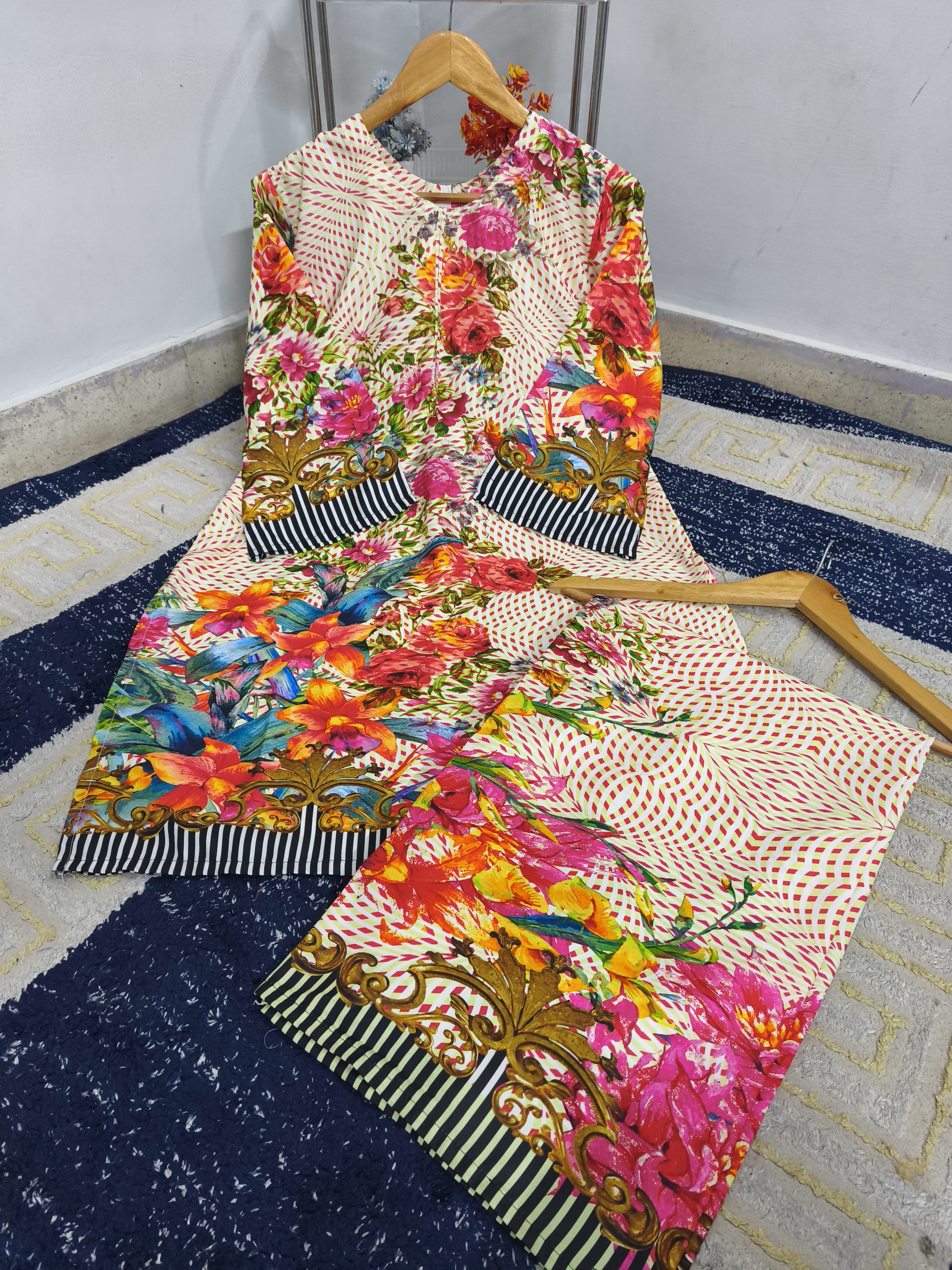 FLORAL PRINTS DIGITAL PRINTED 2PC Stitched