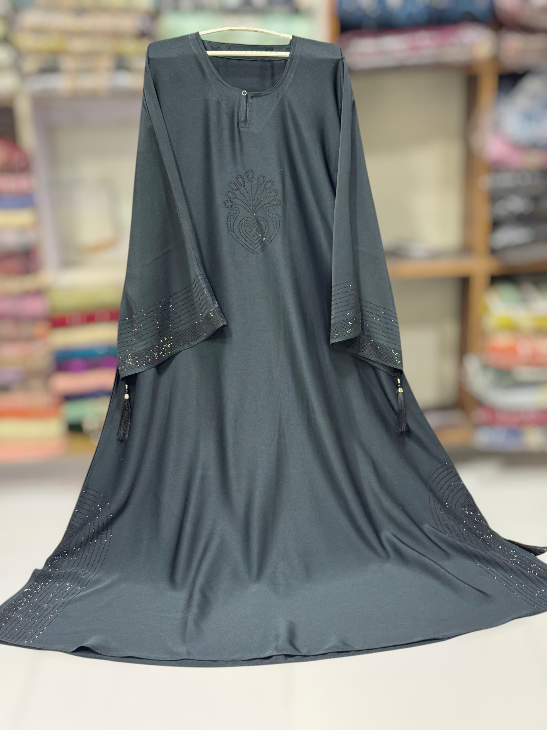 Classic Elegance – Nida Fabric Chawk Style Abaya