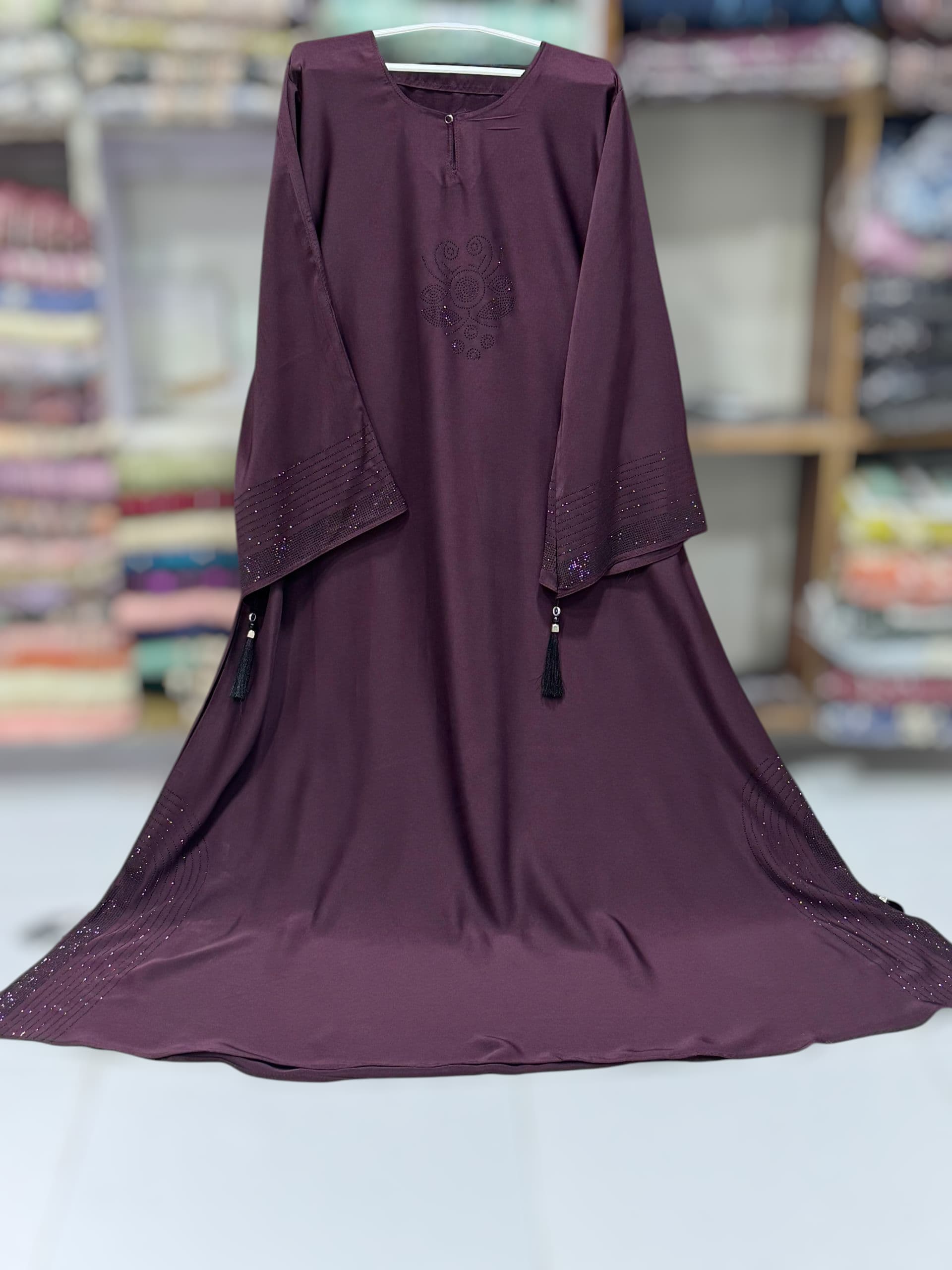 Classic Elegance – Nida Fabric Chawk Style Abaya