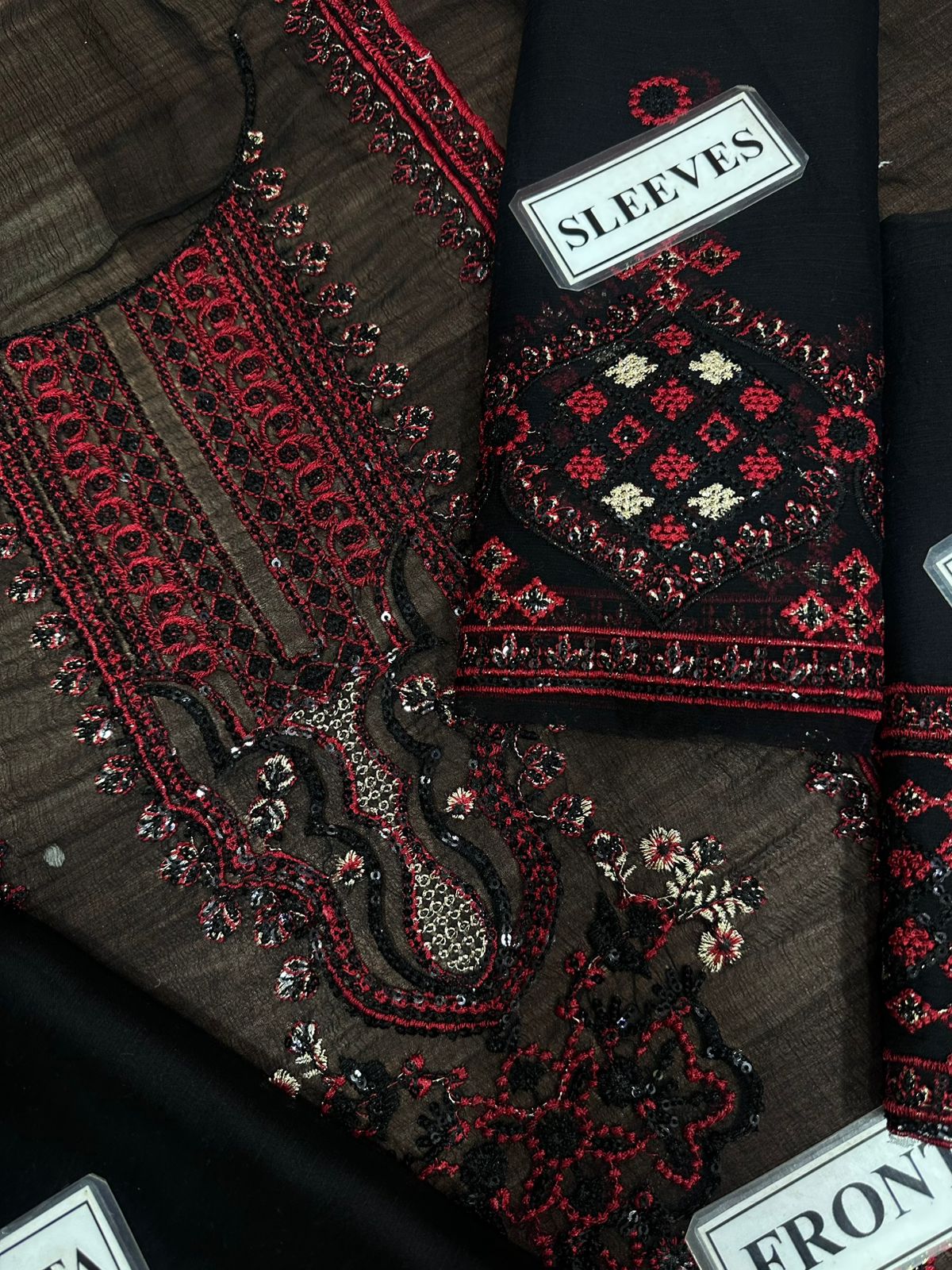 Luxury Unstitched 3PC Embroidered Set