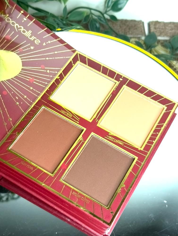 4-Fold Mini Book Makeup Palette
