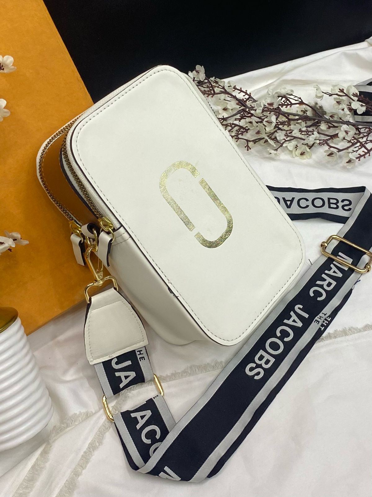 Trendy high-quality cross body bag for girls with digital strap Pakistan