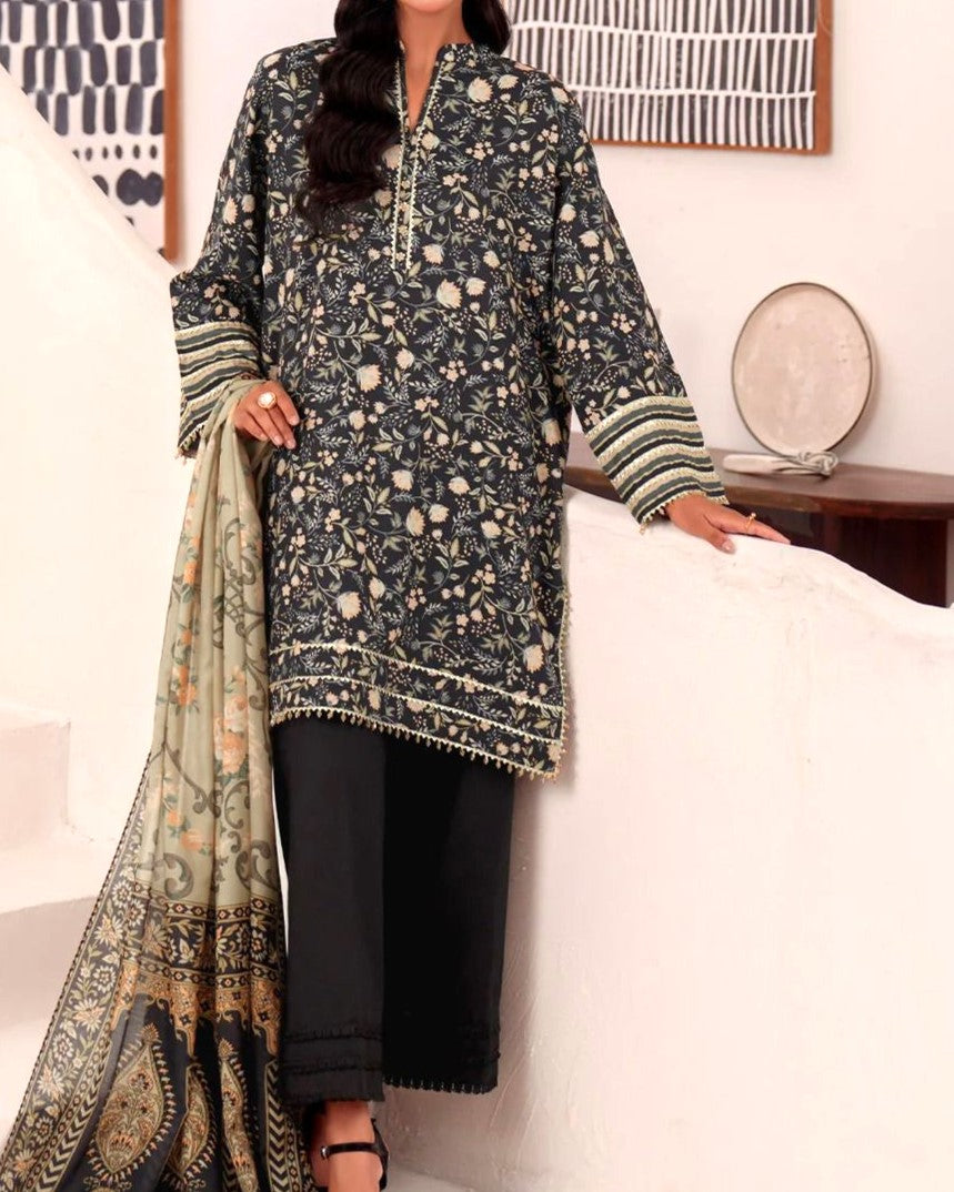 Women’s winter collection khaddar suit online Pakistan – special price