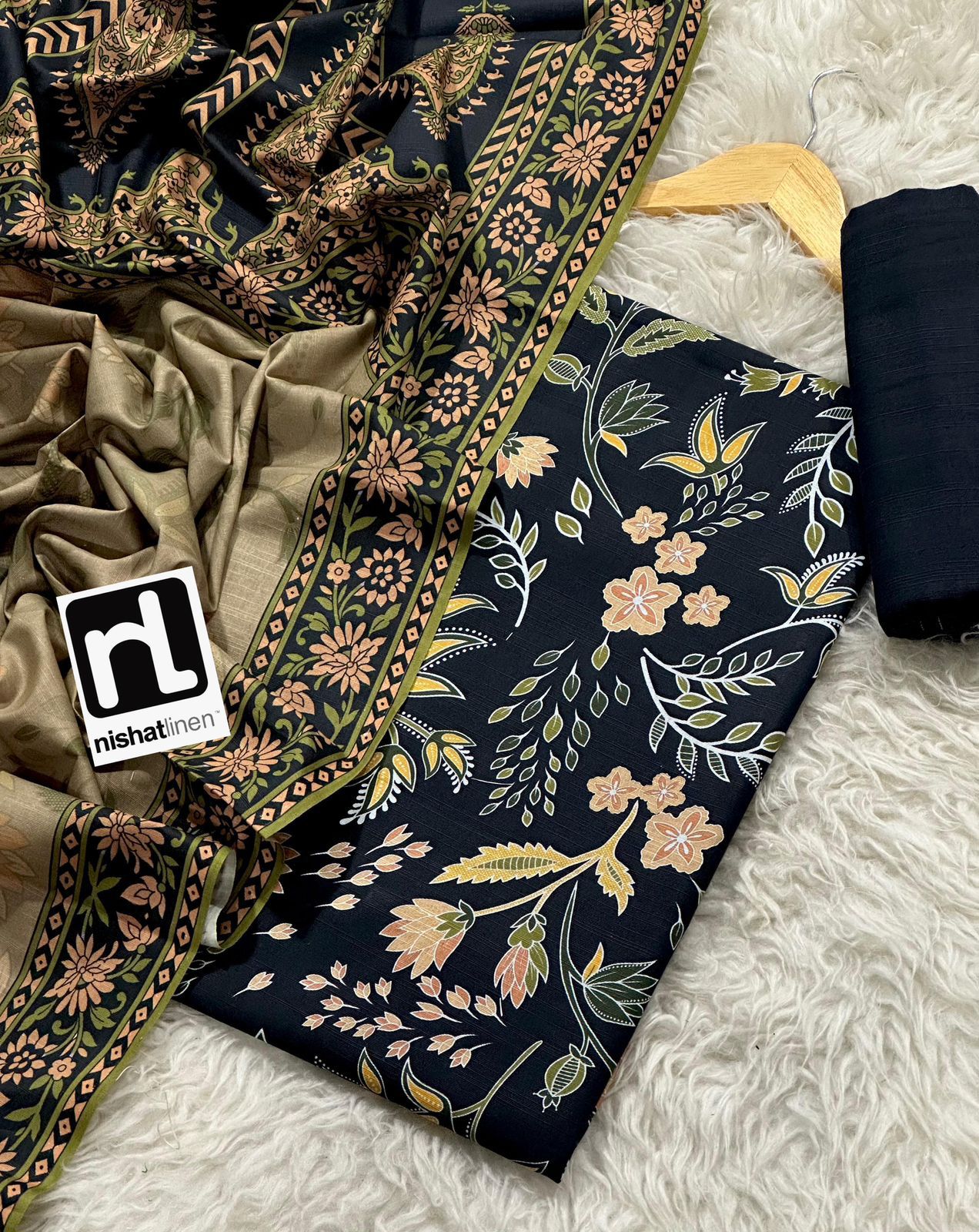 Women’s winter collection khaddar suit online Pakistan – special price