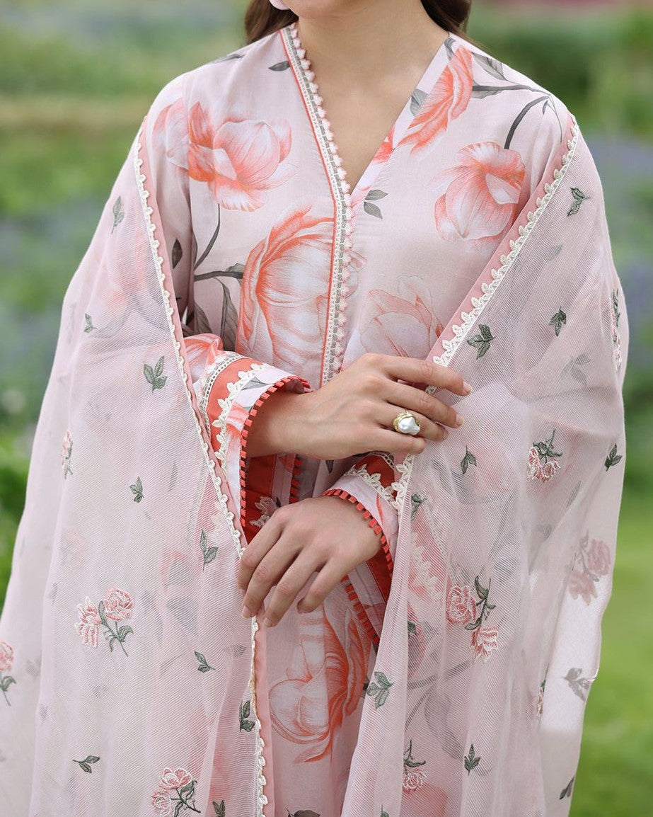 SEASONAL HIT – Luxury Embroidered 3-Piece Suit