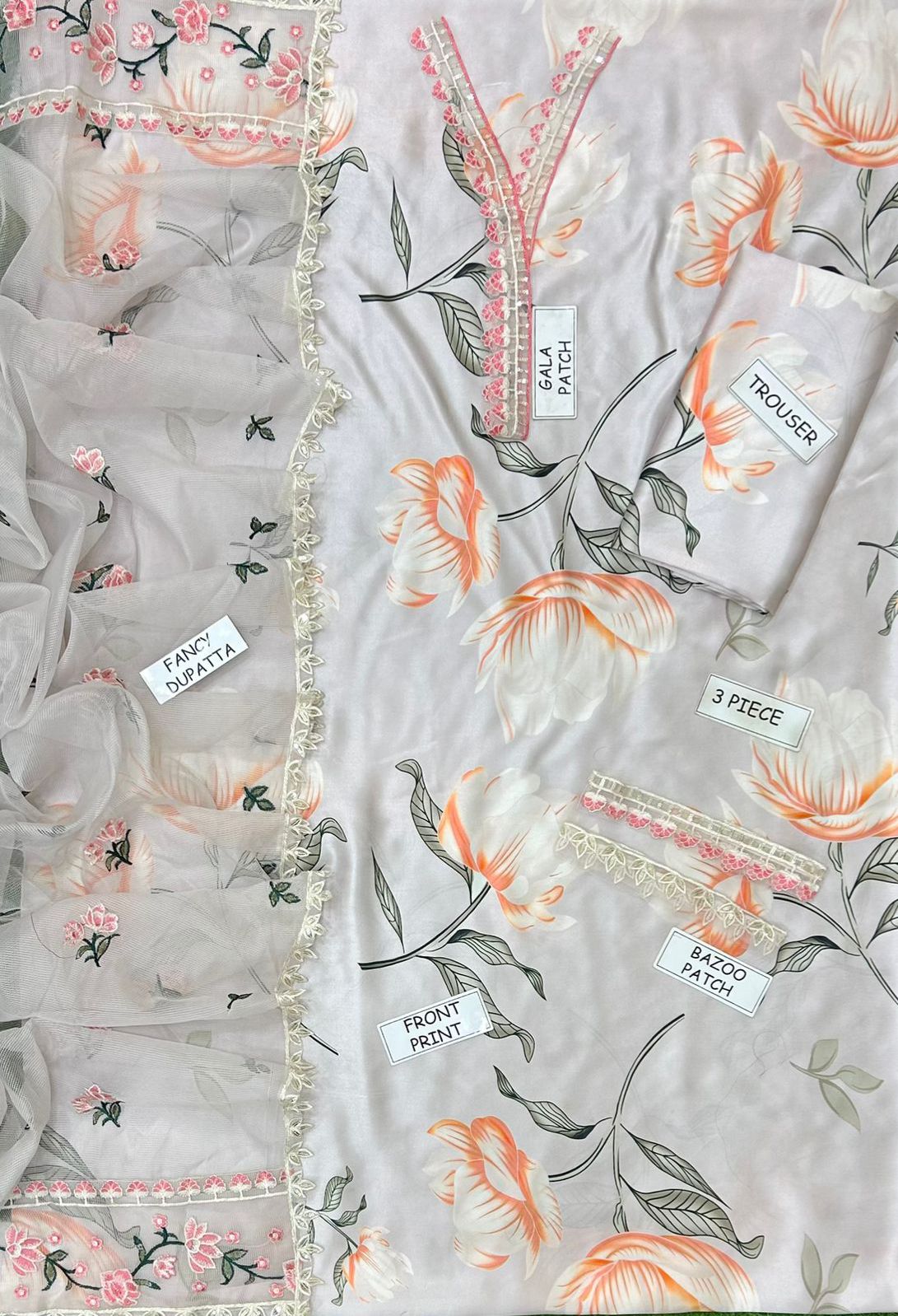 Luxury shamoz silk embroidered suit
Seasonal hit embroidered 3 piece dress