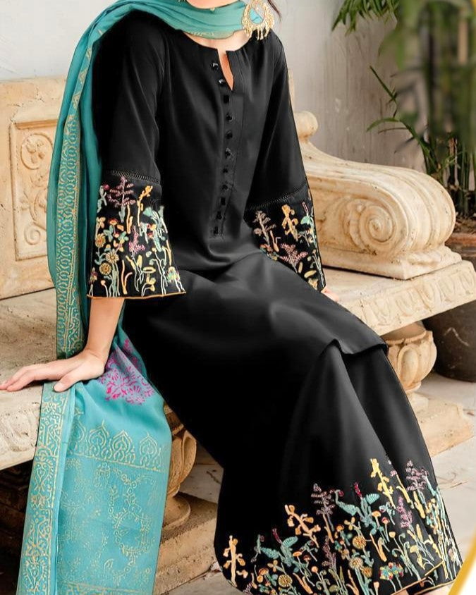Airjet Lawn Embroidered Suit with Heavy Sleeves & Zari Diamond Dupatta