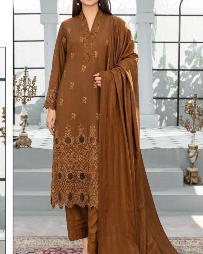 Stylish DHANAK 3 piece suit for women in Pakistan
Dyed DHANAK trouser for winter dresses