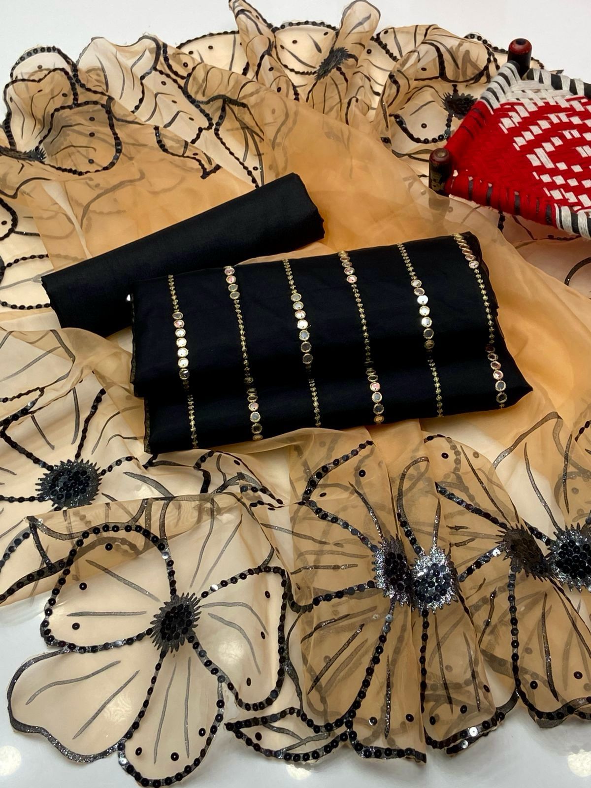 Imported Katan silk trouser with premium party wear outfit
Heavy Indian organza dupatta with 4 sided embroidery design