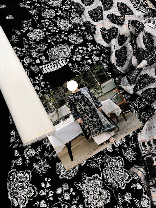 Premium 3PC Embroidered Lawn Suit – Summer Collection 2025