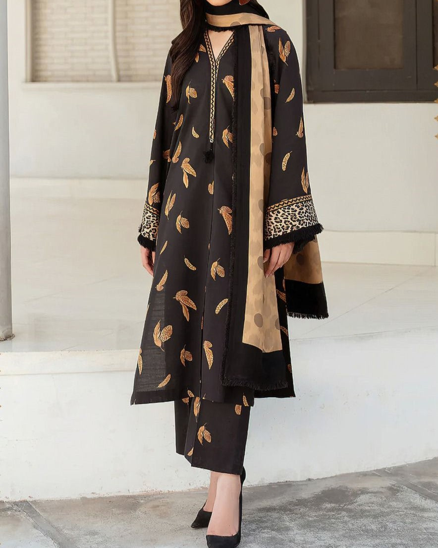Winter Collection – Premium Karandi Digital Print Suit