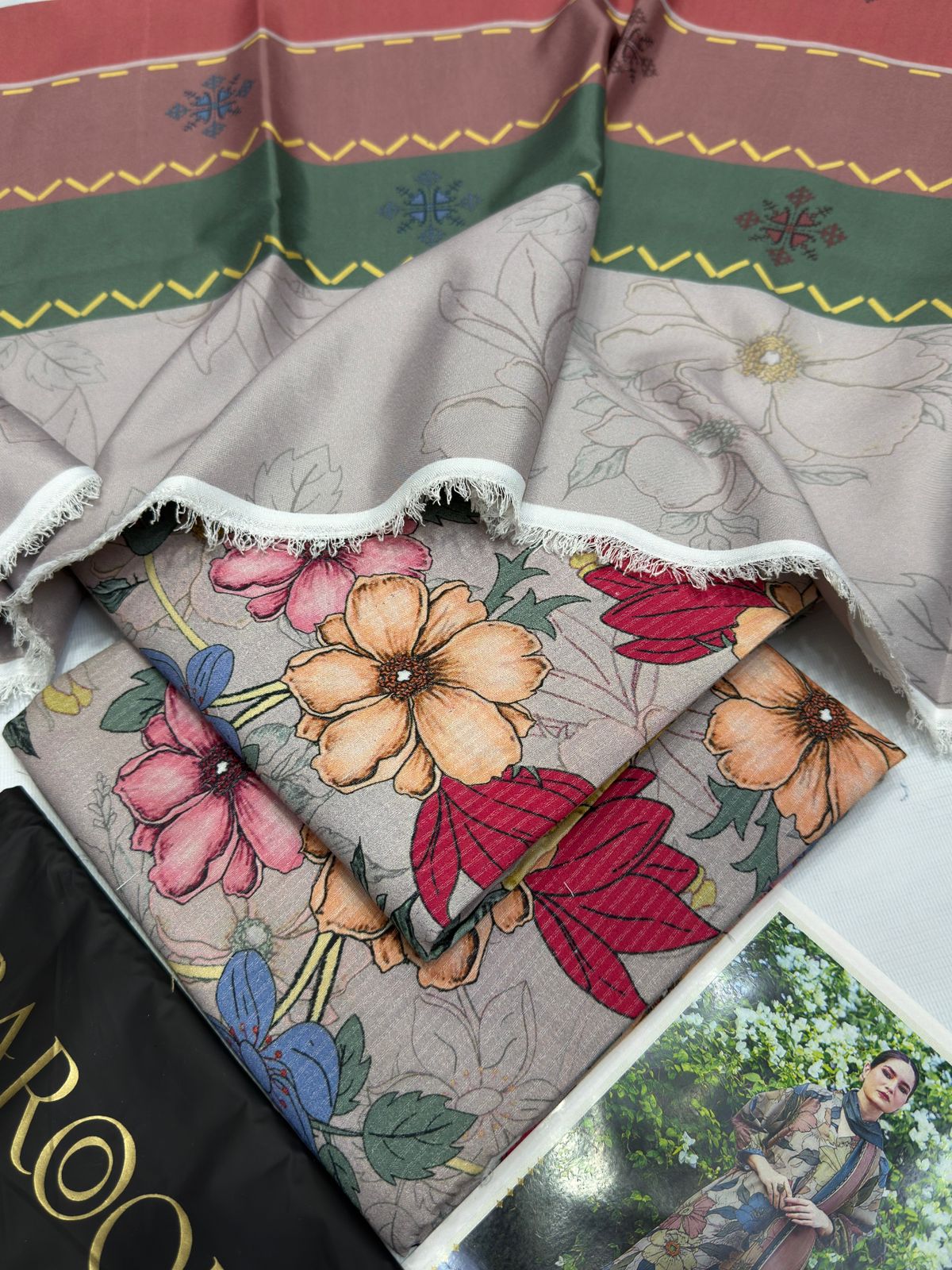 digital printed karandi trouser set