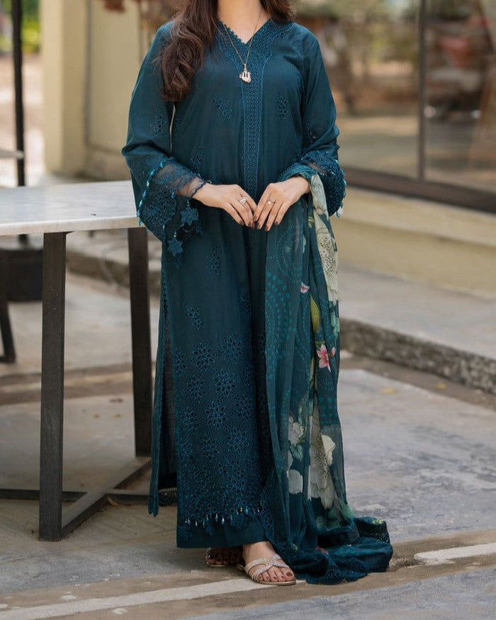 Winter 2025 Hot Collection – Premium 3PC Dhanak Embroidered Suit