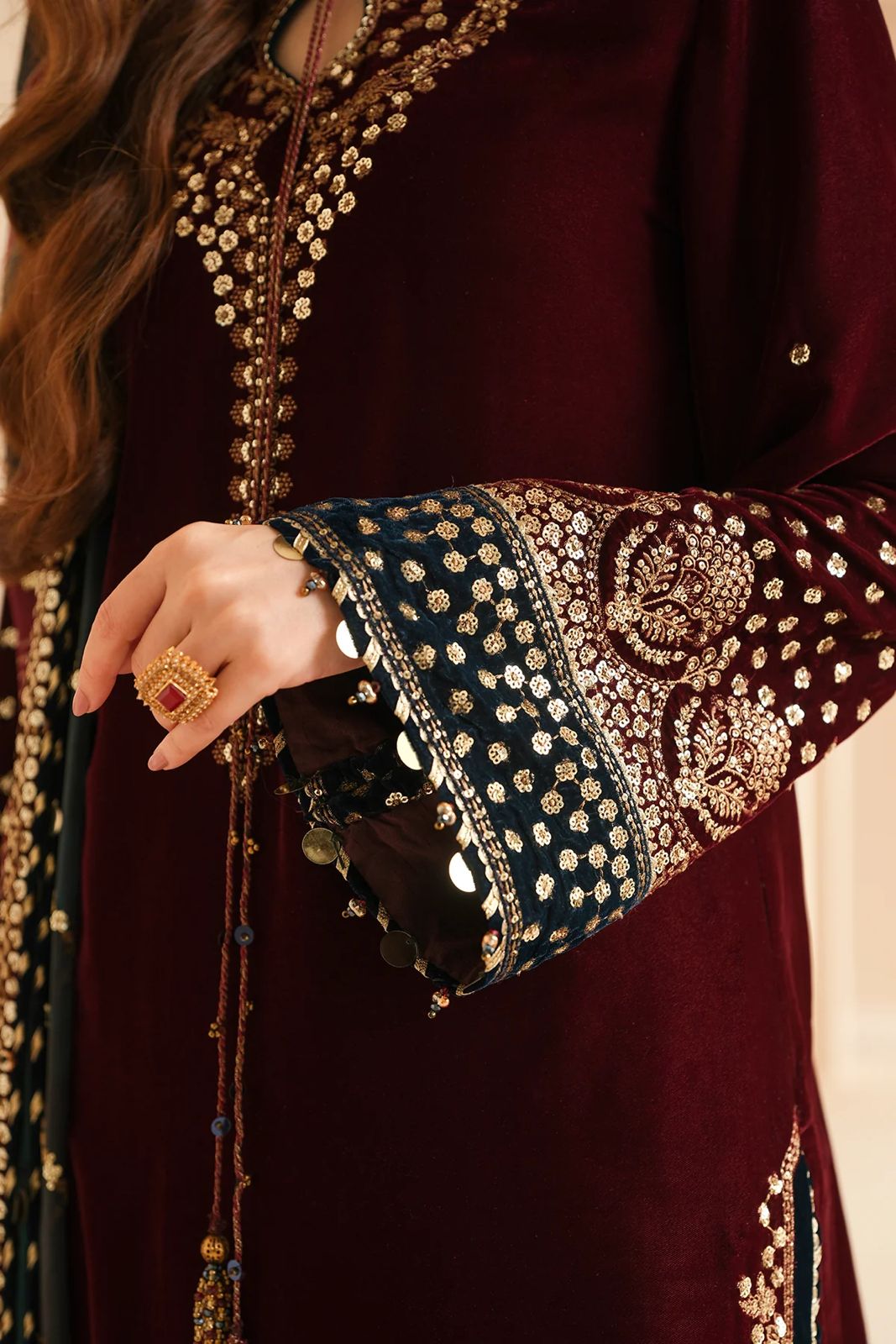 Velvet Collection 2025 – Luxury 3Pc Embroidered Suit