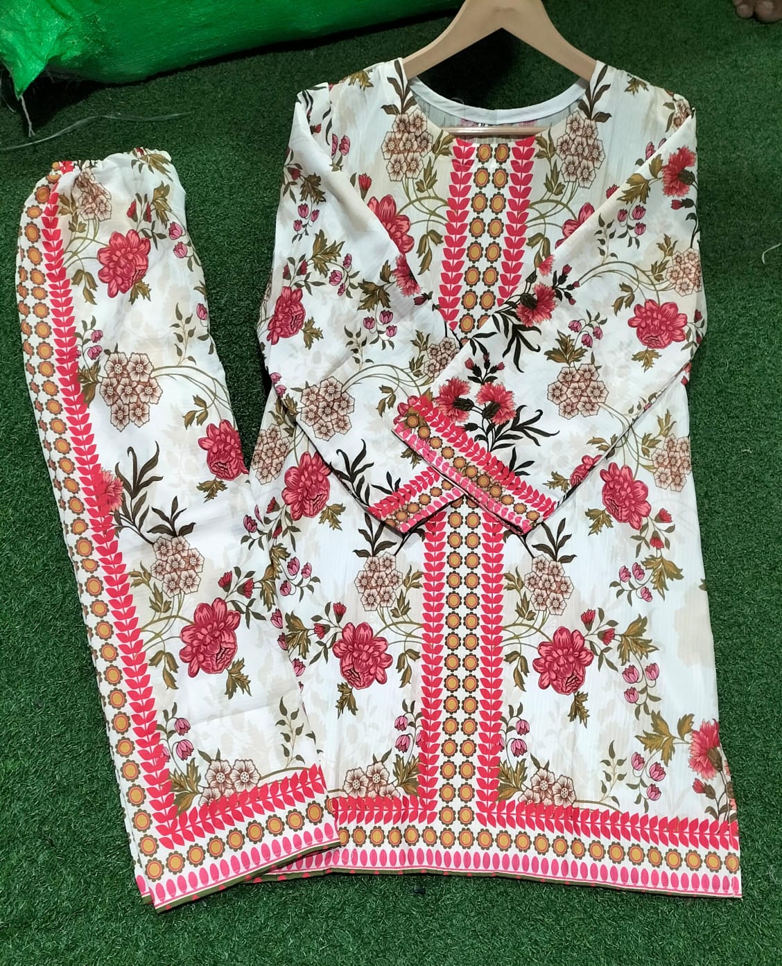 Viral Cord Set – 2 Piece Bana Dora Fabric for Women – Buy Online in Pakistan at buyfromdanish.com