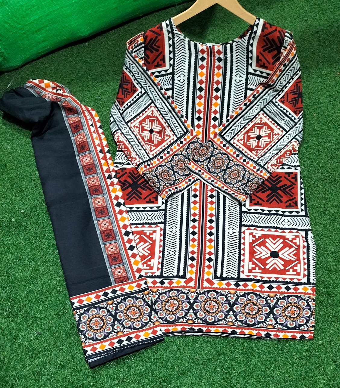 Viral Cord Set – 2 Piece Bana Dora Fabric for Women – Buy Online in Pakistan at buyfromdanish.com
