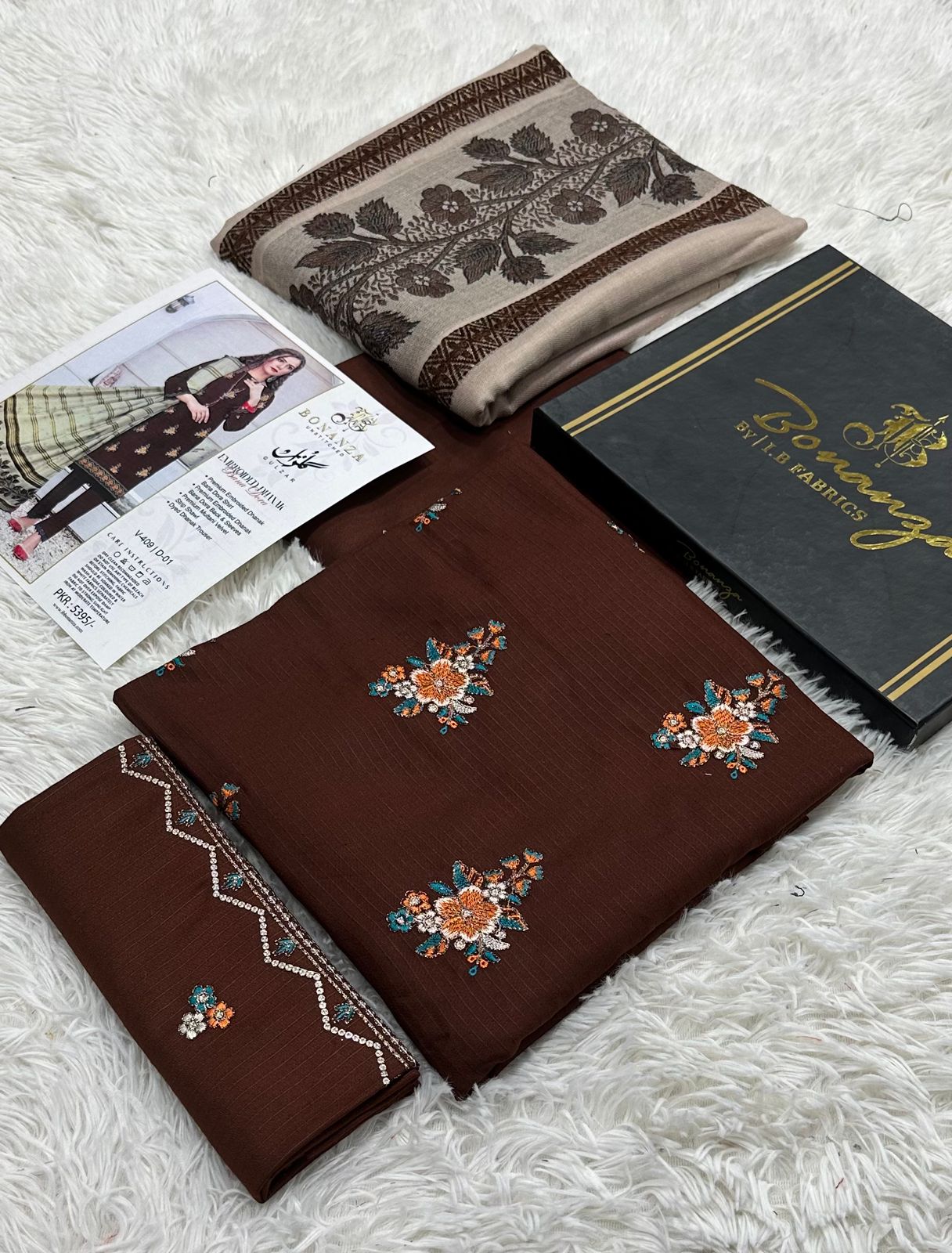 Elegant Doria Dhanak 3-Piece Winter Suit with Velvet Shawl