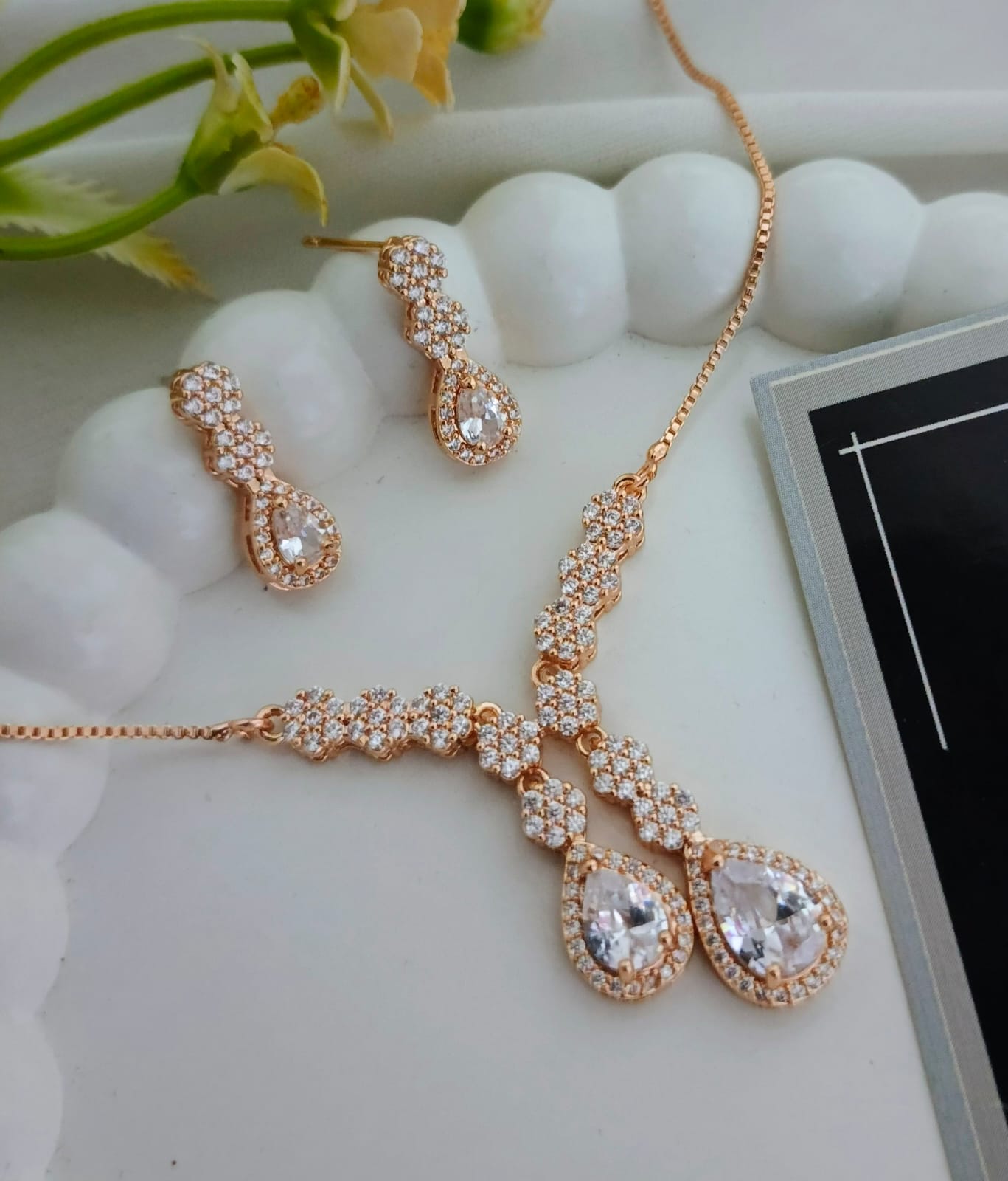 Elegant Zircon Locket Set for Women – Premium Quality New Arrival Jewelry