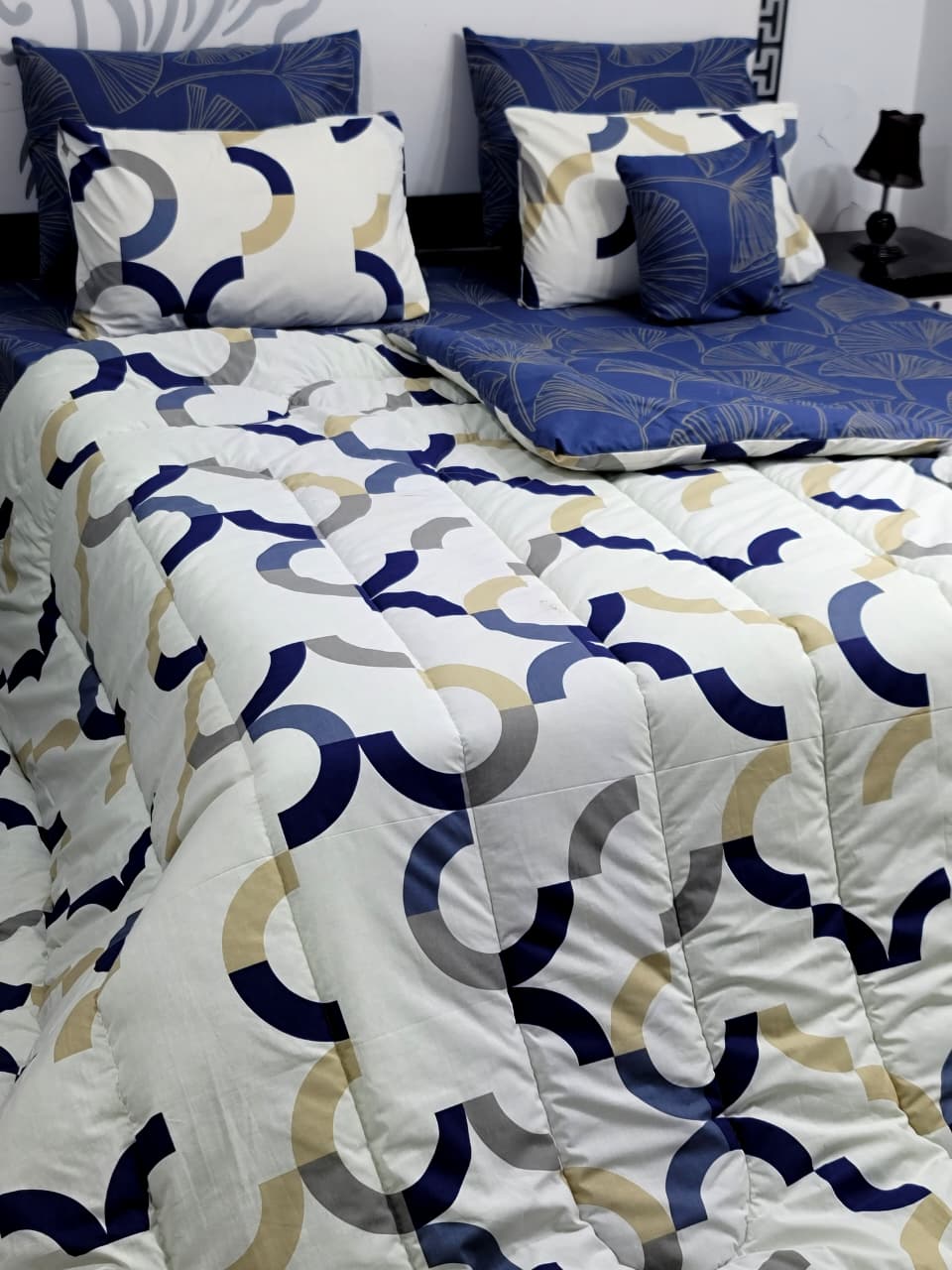 Luxury Pure Cotton Printed 7 Pcs Vicky Razai Set – King Size Bedding Collection