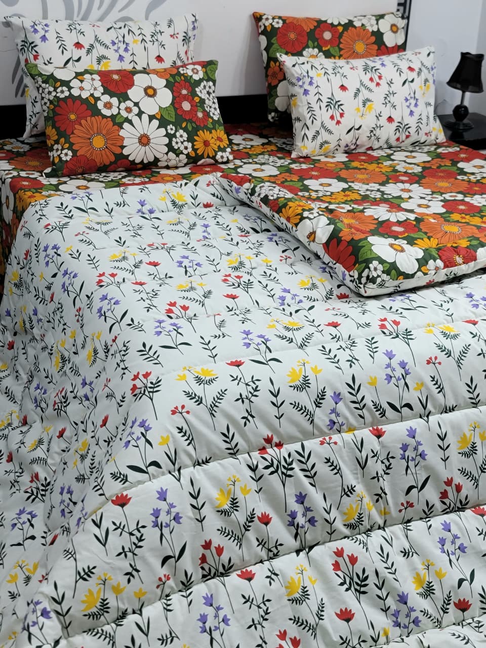 Luxury Pure Cotton Printed 7 Pcs Vicky Razai Set – King Size Bedding Collection
