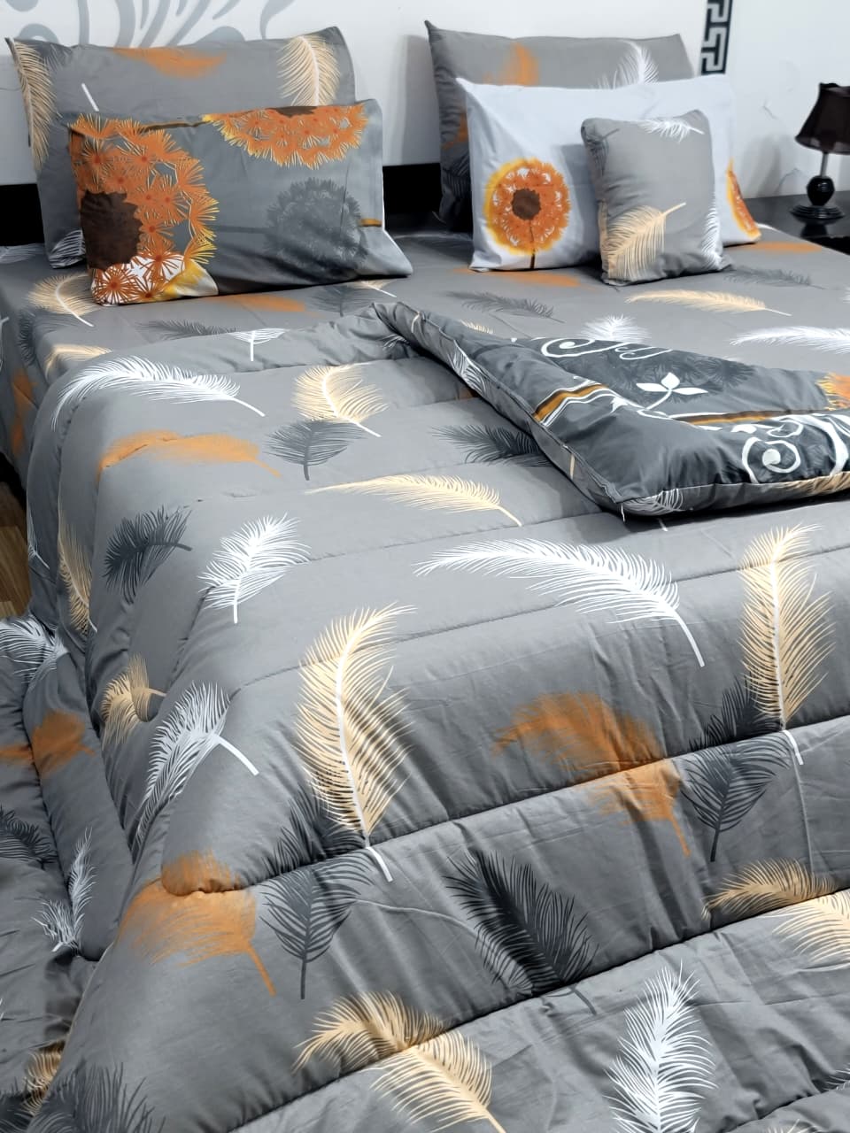 Luxury Pure Cotton Printed 7 Pcs Vicky Razai Set – King Size Bedding Collection
