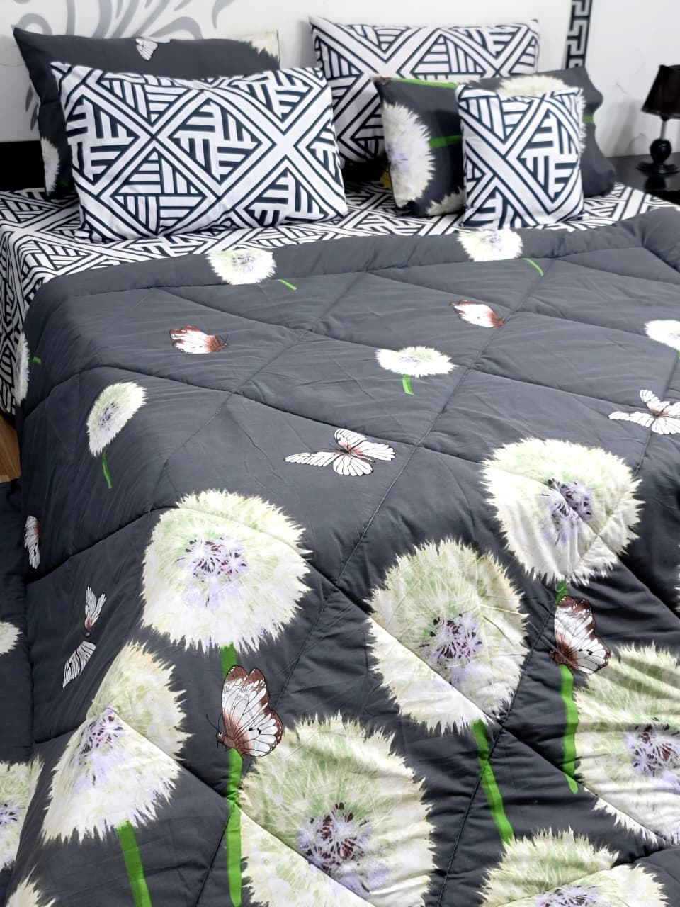 Luxury Pure Cotton Printed 7 Pcs Vicky Razai Set – King Size Bedding Collection
